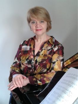 Klavier, Larissa R., Klavier, Passau - Haidenhof-Süd