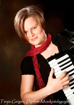 Klavier - Diplom-Musikpädagogin - Erfahrene Musikpädagogin bietet..., Tanja Geiger, Klavier, Senden