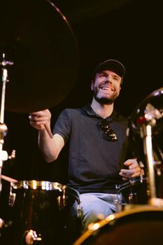 Professioneller Schlagzeugunterricht in Köln Zollstock, Maximilian Hering, Schlagzeug, Köln