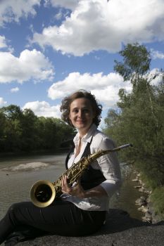 Saxophon - Diplommusiklehrerin, ich biete Saxophon- und Querflötenunterricht..., Jasmin Gundermann, Saxophon, München - Berg am Laim