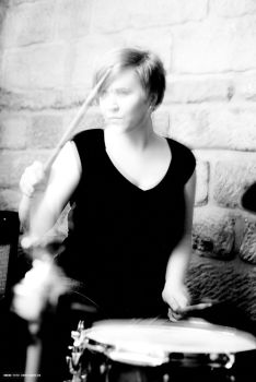 Schlagzeug - Studierte Schlagzeugerin und Pädagogin bietet professionellen..., Katharina L., Schlagzeug, Dresden - Friedrichstadt
