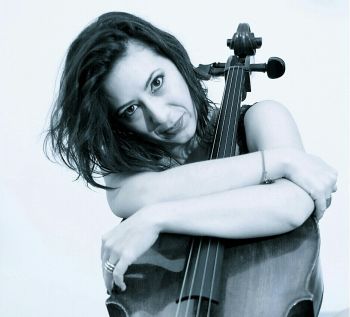 Violoncello - Diplomierte Cellistin , Kammermusikerin und erfahrene..., Zeynep A., Violoncello, Detmold - Innenstadt