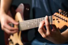 Gitarrenunterricht - Studium Grundschulpädagogik mit Hauptfach Musik auf der Gitarre...